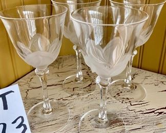 Lot 4823. $30.00. Set of 4 Crystal Wine Glasses with frosted flower on the base.  Provides a beautiful handle to hold. 6.75"h	