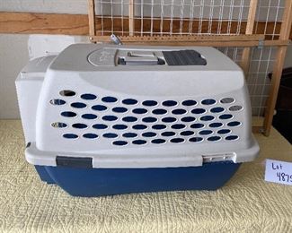 Lot 4875.  $48.00  Pet lovers Lot: Petmate Ultra Kennel Fashion Pet Carrier 26" for 20-25lb Dogs or Cats.  and Wood Pet Gate Extends 25" - 47" Wide.  