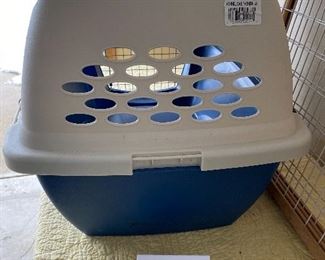 Lot 4875.  $48.00  Pet lovers Lot: Petmate Ultra Kennel Fashion Pet Carrier 26" for 20-25lb Dogs or Cats.  and Wood Pet Gate Extends 25" - 47" Wide.  