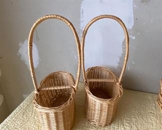 Lot 4888. $48.00  Lot of various sized Baskets, including: 29 Round Baskets and several Oval Baskets with 2 Handles, 2 Tall Oval Baskets shown here with Handles.
