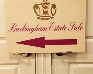 Buckingham Sign