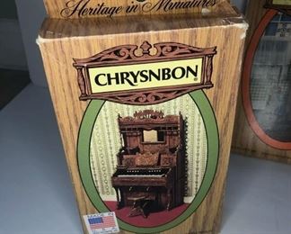 LOT 20 more pictures