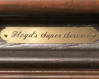 "Floyd's Super Service"