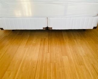 King Size STEARNS & FOSTER Bed with Cora Luxury Firm Mattress