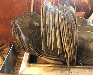 Galvanized lids for sap bucket