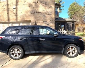 2014 Mitsubishi Outlander with 103,200 miles