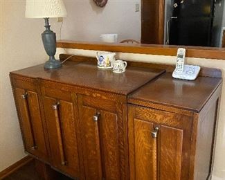 NICE DECO OAK BUFFET