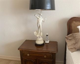 $160 ORNATE CLASSIC STYLING FARMER LAMP