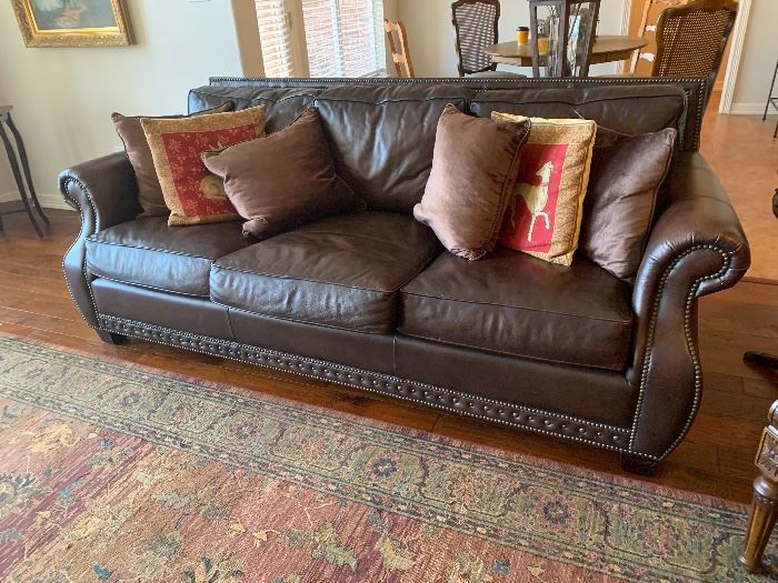 $875~ WOW! HIGH END BERNHARDT LEATHER SOFA WITH NAIL HEAD EMBELLISHMENTS - 6 ‘ 10” LENGTH