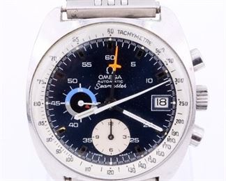 A 1976 vintage Omega Seamaster Chronograph gentleman's wristwatch. 22 jewel Automatic winding movement, Blue dial with two subsidiary dials and date aperture, center mounted seconds and Orange "Jet" minute recorder hand in a 38 x 42 mm Stainless case and Omega link bracelet. Serial #34,683,845 indicates a production date of 1976. Some wear, running when cataloged. ESTIMATE $2,000-3,000