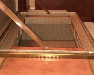 Maitland - Smith .. with beveled glass .. picture 3 of 6