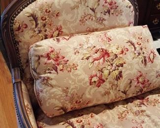 Floral chair with ottoman