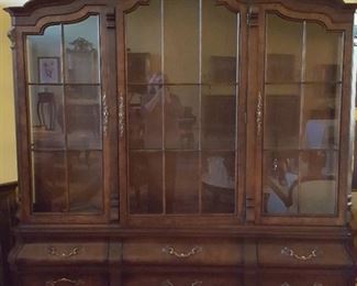 Henredon china cabinet