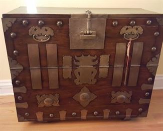 Nice old Korean Tansu