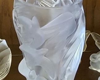 Lalique Martinets Vase, 1982, 9.75" h