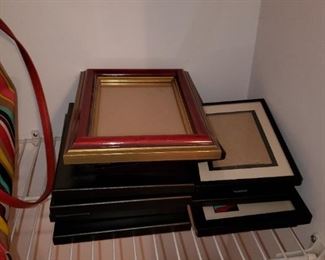lots of empty picture frames