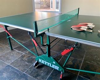 Ping pong table