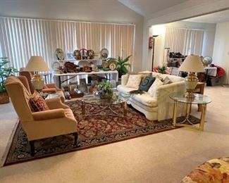 BURGUNDY RUG WING BACK CHAIRS GLASS TOP COFFEE TALBE AND 1 OF 2 END TABLES AND BENCH CRAFT 2 CUSHION SOFA