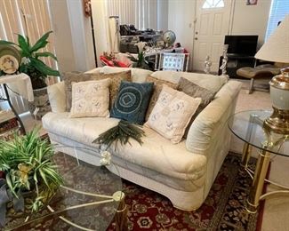 BENCH CRAFT 2 CUSHION SOFA