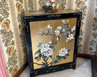 ORIENTAL CHEST