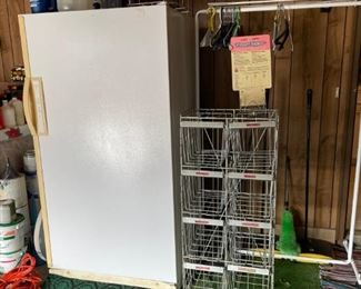 UPRIGHT FREEZER