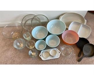 Pyrex Mixing Bowls and Baking Dishes