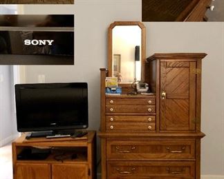 Keepsakes oak dresser, Sony TV, wood TV stand