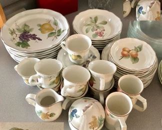 Mikasa “Garden Club” 47 pieces