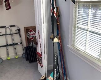 His and hers cross country ski’s