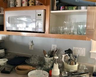 GE microwave, cups and glassware