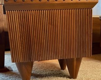 2pc Custom Made Walnut & Birdseye Maple Nightstands PAIR 24x24x24in HxWxD