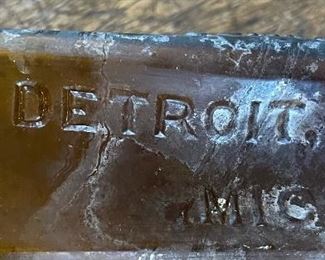 Antique Bryant's Root Beer Extract Bottle 4.5x1.5x1.5in HxWxD