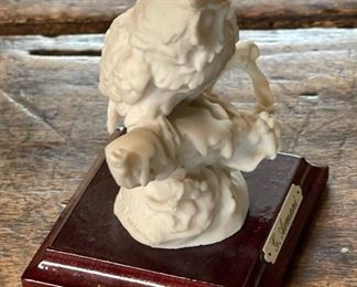 Giuseppe Armani White Resin Horned Owl Figure 4.5x3.5x3in HxWxD