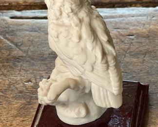 Giuseppe Armani White Resin Horned Owl Figure 4.5x3.5x3in HxWxD