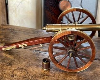 Model 68-pounder cannon East India Company Siege Gun 7x12x20in HxWxD