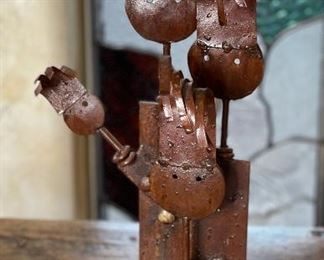 Rustic Metal Art Figures Family 19x9x4.5in HxWxD