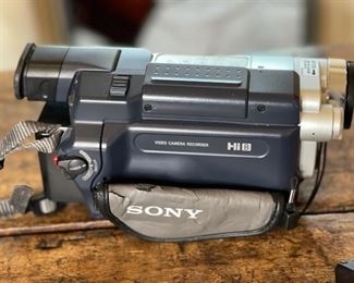 Sony Hi 8 Camcorder ccd-trv318
