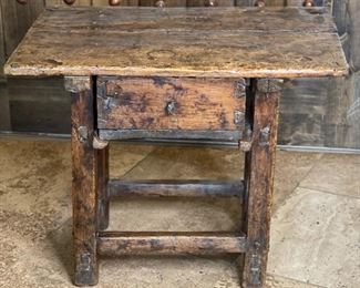 Rustic Distressed Side Table 21x27x18in