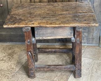 Rustic Distressed Side Table 21x27x18in