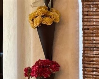 Wall Mount Rustic Floral Decor 3-head 30in long