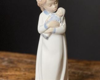 NAO Lladro Girl with doll Figurine 9.75in H