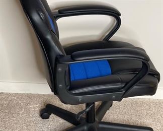 Essentials Racing Office Chair ESS-3083-BLU 39x25x25in HxWxD