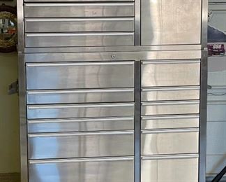 HammerHead LX Tool Box Stainless Steel 41in 19 Drawer 2002-1800 62x46x19.5in HxWxD