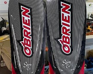 O'Brien Freecarve Wide Track Water Ski PAIR