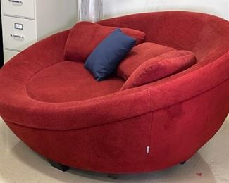 Cellini Contemporary UFO Oval Lounger Loveseat Sofa 38x74x66in