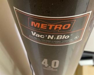 METRO Vac-N-Blo Vacuum Commercial Detail