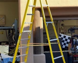 Werner 12ft Fiberglass Ladder FSA12 12ft