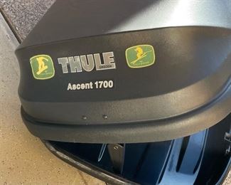 AS-IS Thule Ascent 1700 Roof Box Ski Carrier 90 in long
