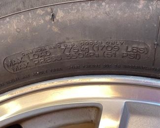 2pc Jeep Patriot Compass 5-LUG 17in Wheels Tires/Rims OEM 27.5 x 9in