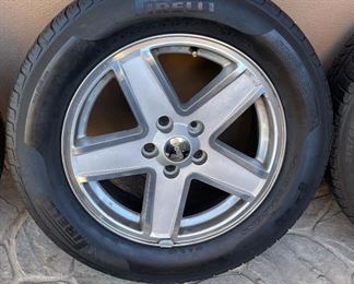 2pc Jeep Patriot Compass 5-LUG 17in Wheels Tires/Rims OEM 27.5 x 9in